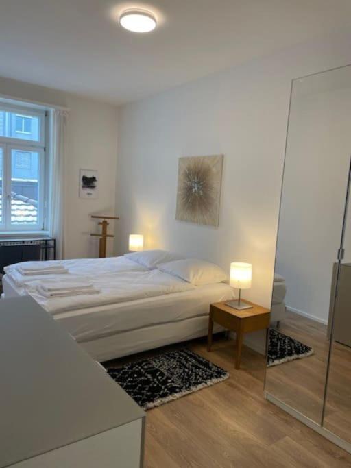 Elegant 2Br Apartment - Canal3 Zürich Buitenkant foto