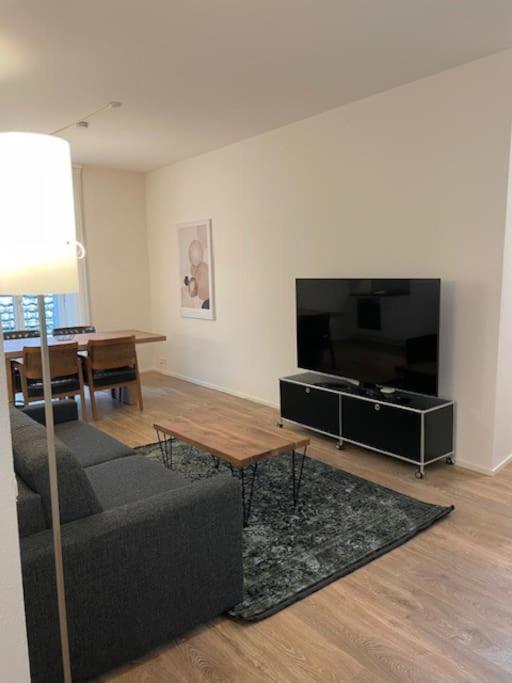 Elegant 2Br Apartment - Canal3 Zürich Buitenkant foto