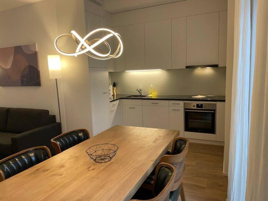 Elegant 2Br Apartment - Canal3 Zürich Buitenkant foto